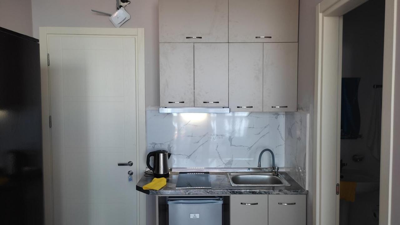 Geno Guest House Kvariati Exterior photo