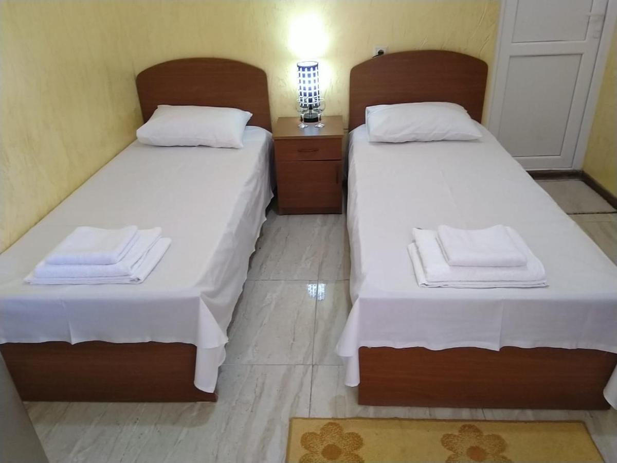 Geno Guest House Kvariati Room photo